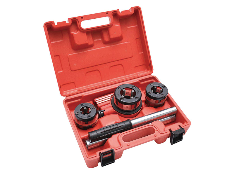 <b> RATCHET PIPE THREADING KIT, TYPE 62B</b>